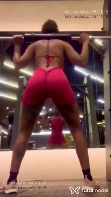 Tayna Galanis