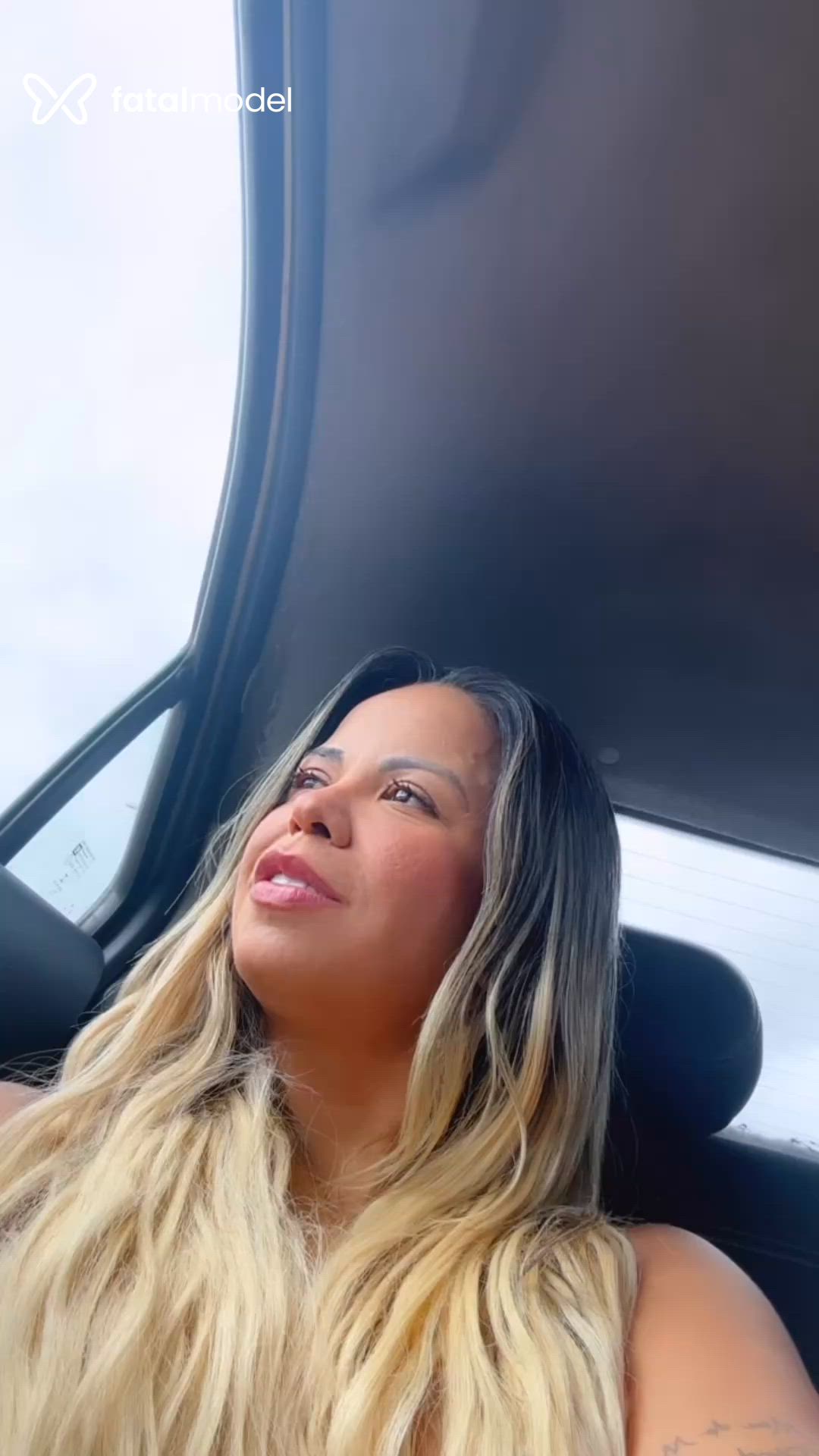 Capa de Lara Sales